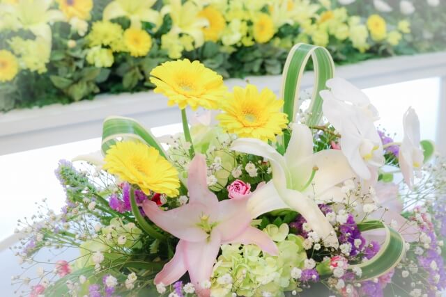 花祭壇と供花